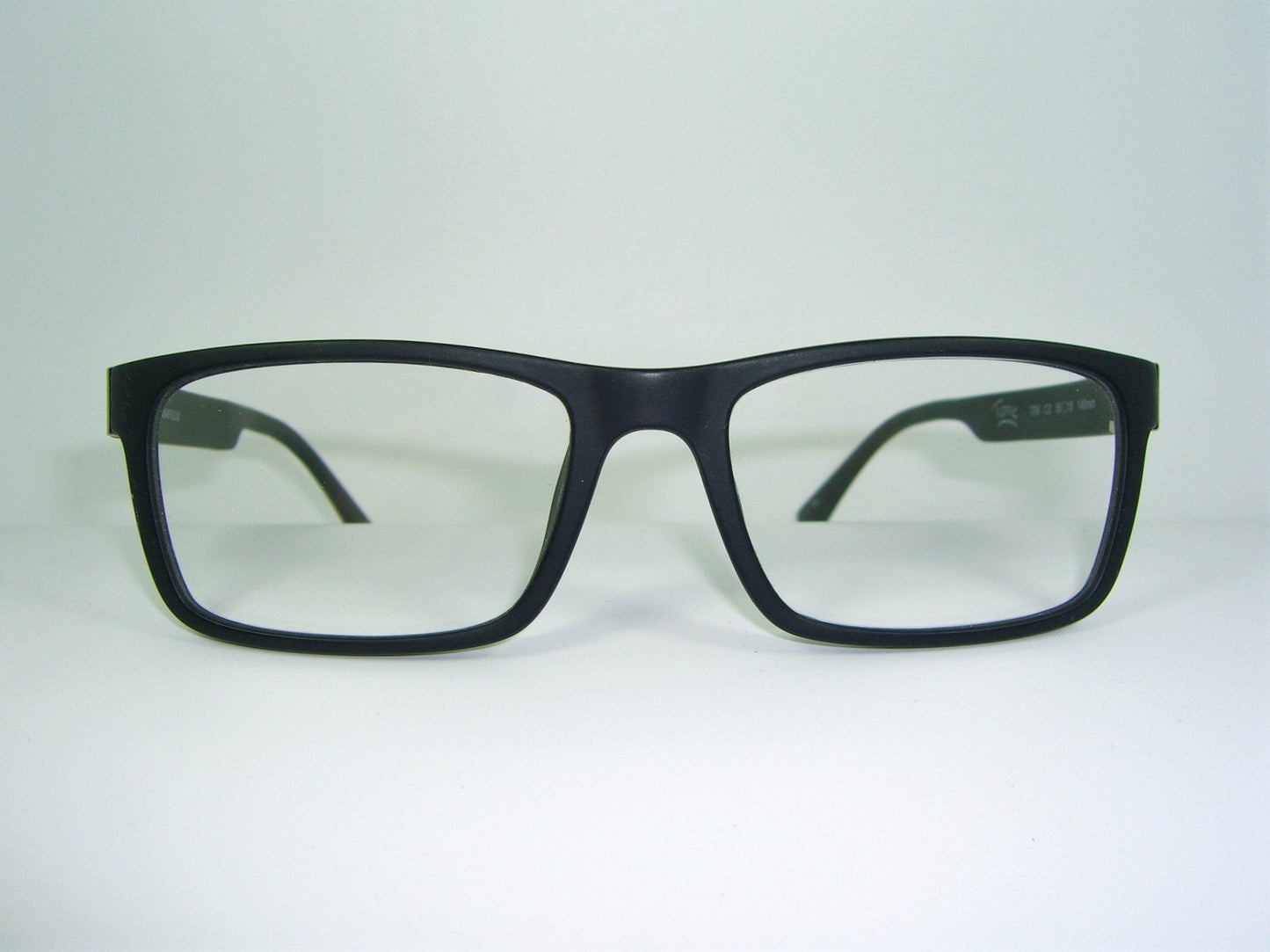 Afflelou, eyeglasses, Club Master, Wayfarer, square, oval, frames, hyper vintage