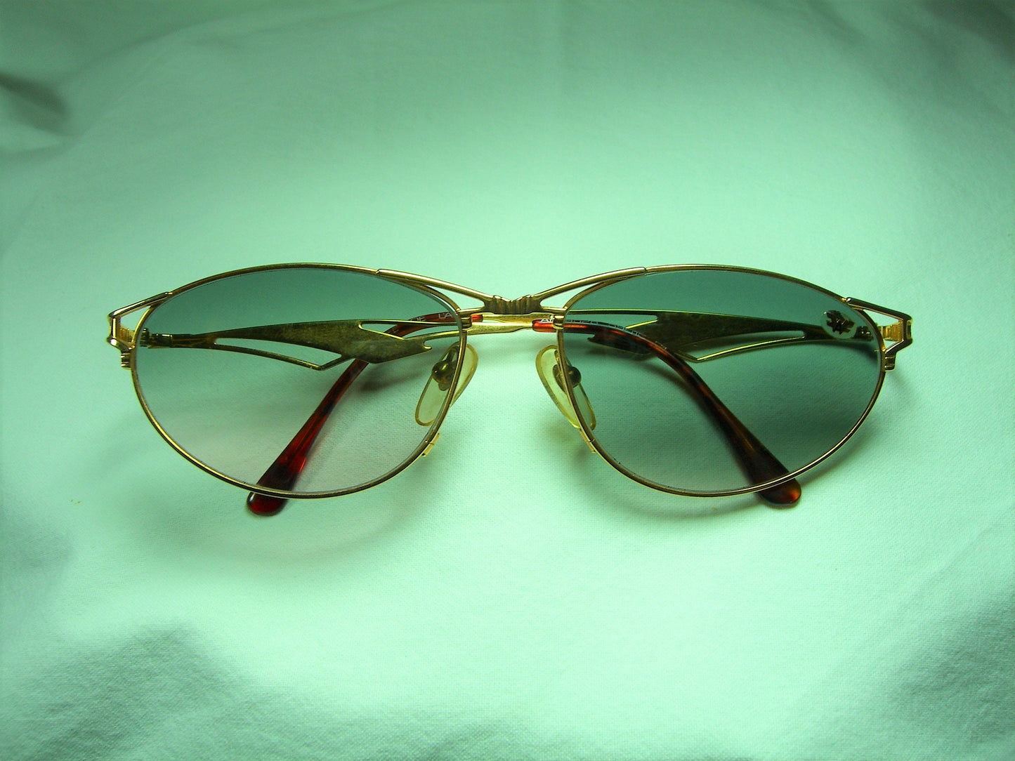 Air Force, Armee de L'Air, sunglasses, oval, gold filled, women's, frames, rare, hyper vintage