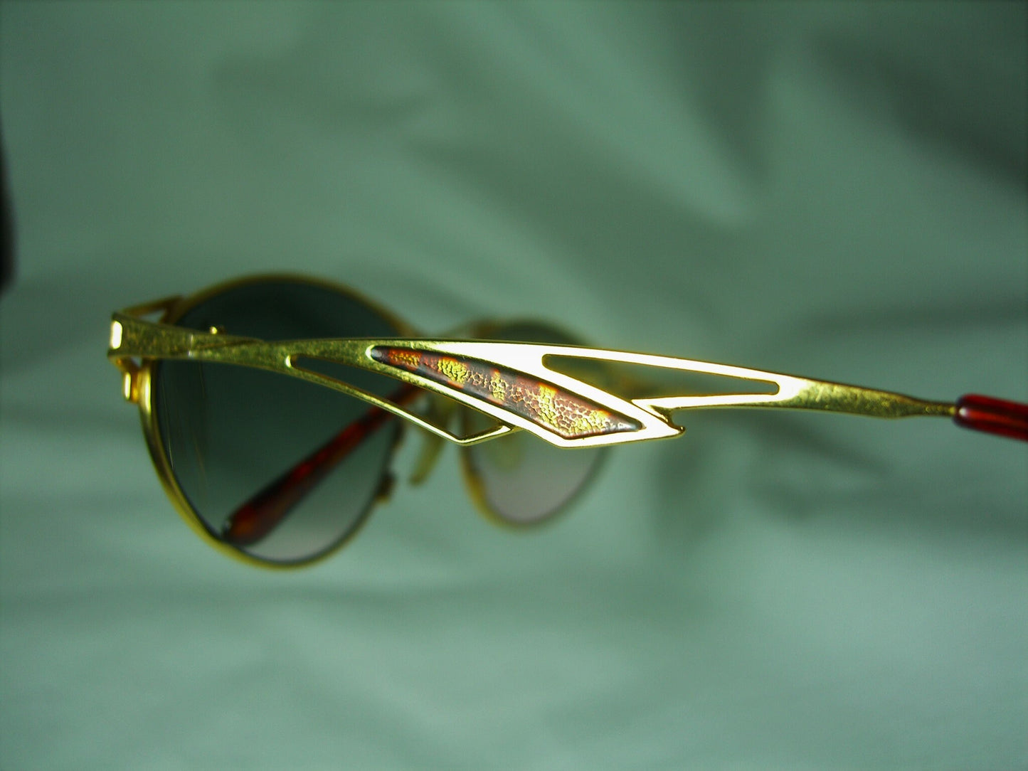 Air Force, Armee de L'Air, sunglasses, oval, gold filled, women's, frames, rare, hyper vintage