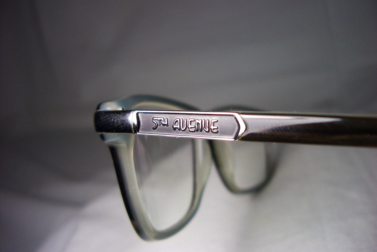 5TH Avenue, eyeglasses, Wayfarer, square,  oval, frames, men's, women's, hyper vintage