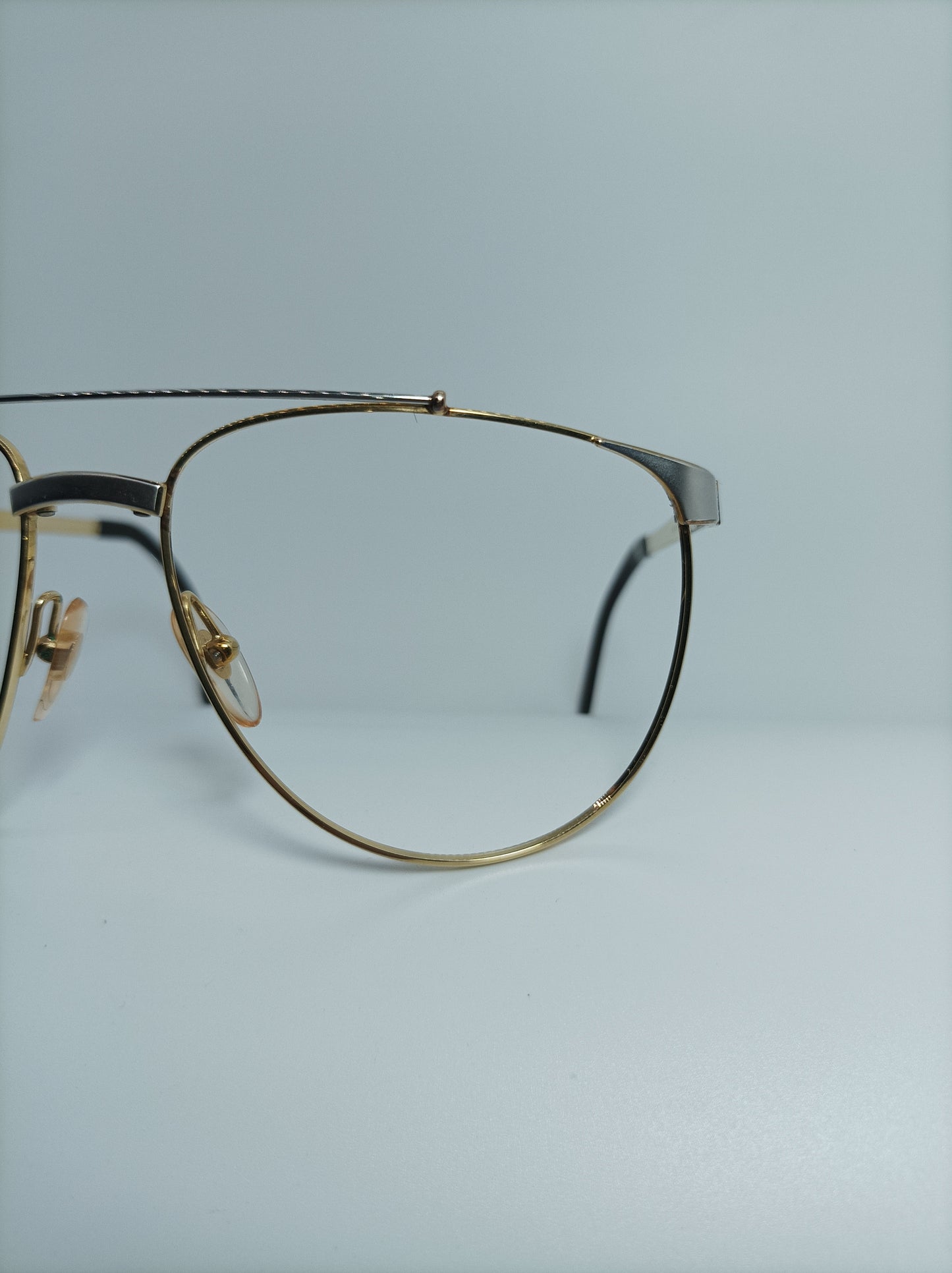 Alfred Dunhill Aviator Eyeglasses, Gold Platinum Plated Titanium Frames
